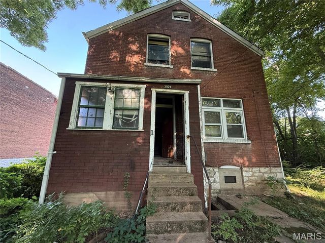 3924 N 19th Street, St Louis, MO 63107