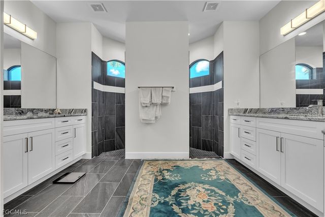 16800 Lady Diana CT, Cape Coral, FL 33991