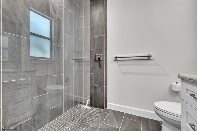 16800 Lady Diana CT, Cape Coral, FL 33991