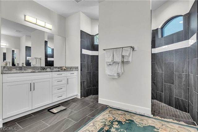 16800 Lady Diana CT, Cape Coral, FL 33991