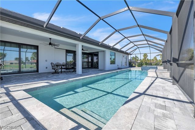 16800 Lady Diana CT, Cape Coral, FL 33991