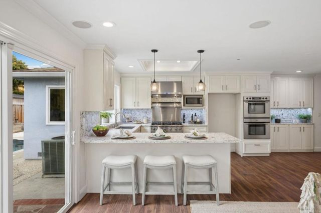 702 Royal Glen Drive, San Jose, CA 95133