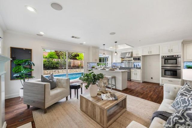 702 Royal Glen Drive, San Jose, CA 95133