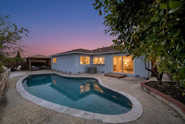 702 Royal Glen Drive, San Jose, CA 95133