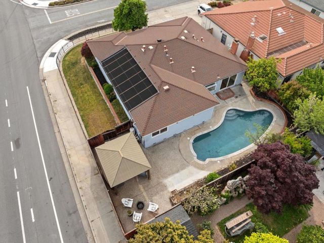 702 Royal Glen Drive, San Jose, CA 95133