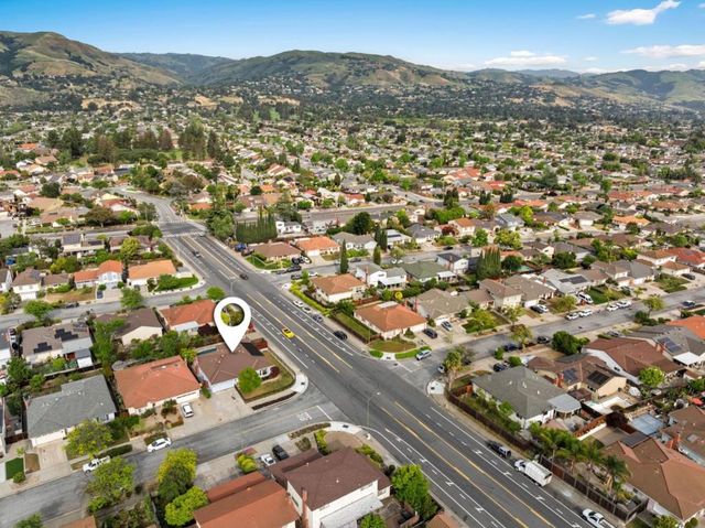 702 Royal Glen Drive, San Jose, CA 95133