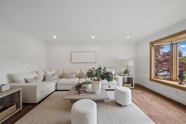 702 Royal Glen Drive, San Jose, CA 95133