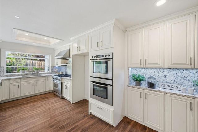 702 Royal Glen Drive, San Jose, CA 95133