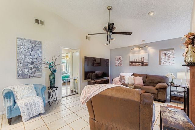 1306 Maplewood Drive, Lewisville, TX 75067
