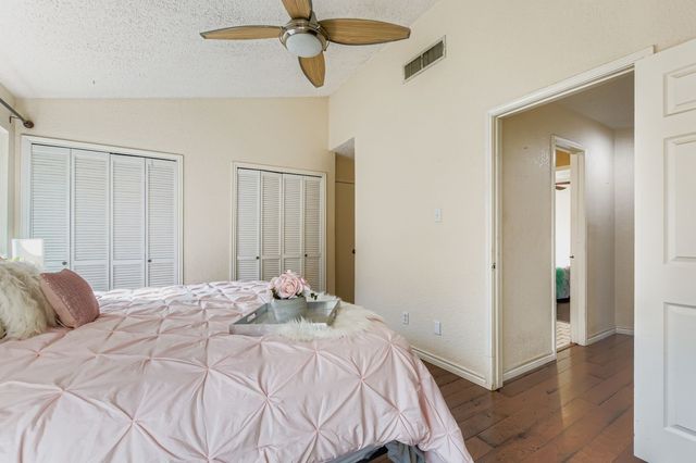 1306 Maplewood Drive, Lewisville, TX 75067