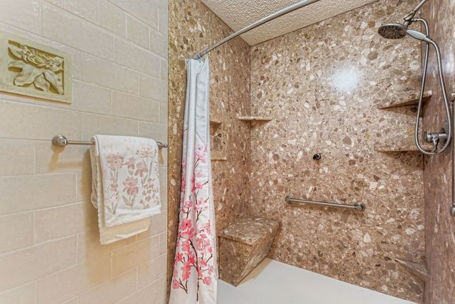 1306 Maplewood Drive, Lewisville, TX 75067