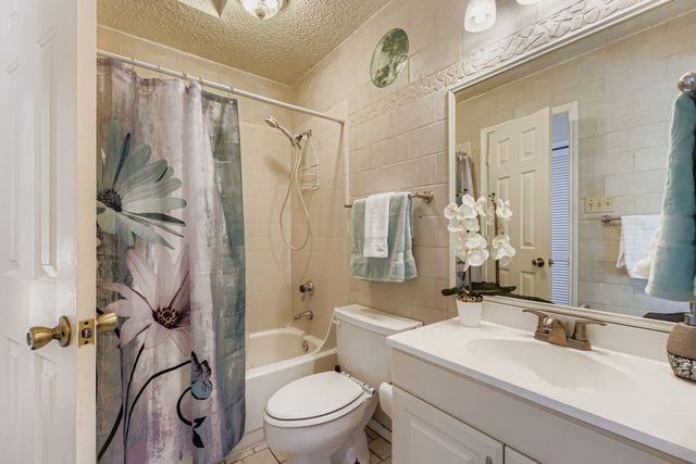 1306 Maplewood Drive, Lewisville, TX 75067