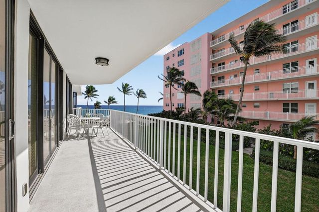 2917 S Ocean Boulevard 205, Highland Beach, FL 33487