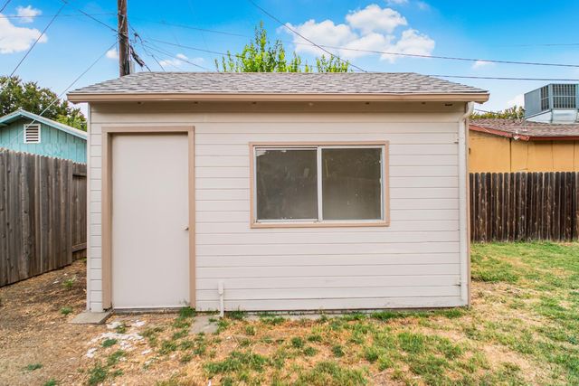 1832 Rockrose Rd, West Sacramento, CA 95691