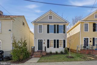 19 W GERMAIN ST, Winchester, VA 22601