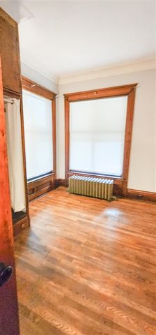 226 College Avenue, Grand Rapids, MI 49503