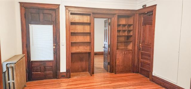 226 College Avenue, Grand Rapids, MI 49503