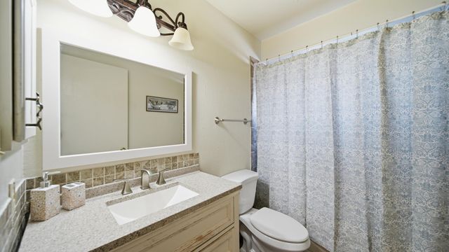 439 Wagon Train Drive SE, Rio Rancho, NM 87124