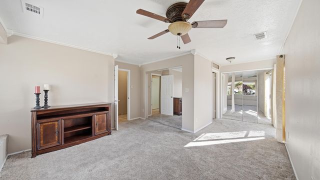 439 Wagon Train Drive SE, Rio Rancho, NM 87124