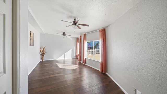 439 Wagon Train Drive SE, Rio Rancho, NM 87124