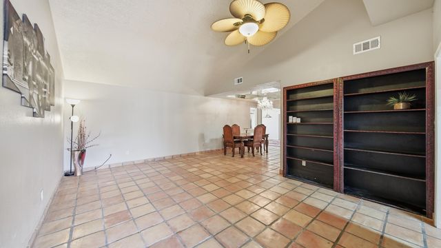 439 Wagon Train Drive SE, Rio Rancho, NM 87124