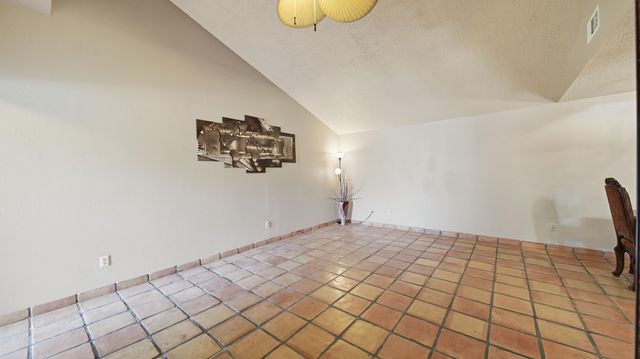 439 Wagon Train Drive SE, Rio Rancho, NM 87124