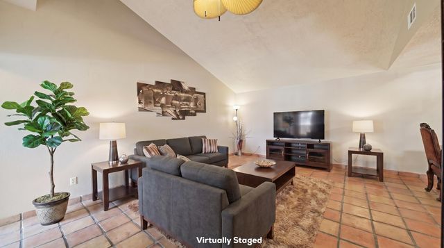 439 Wagon Train Drive SE, Rio Rancho, NM 87124