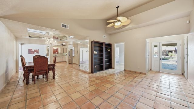 439 Wagon Train Drive SE, Rio Rancho, NM 87124