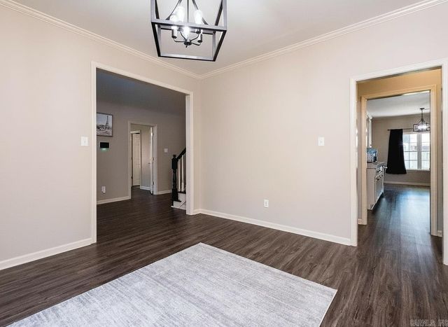 6520 W Caribbean Drive, Benton, AR 72019