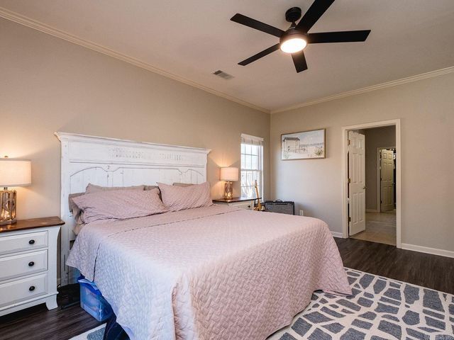 6520 W Caribbean Drive, Benton, AR 72019