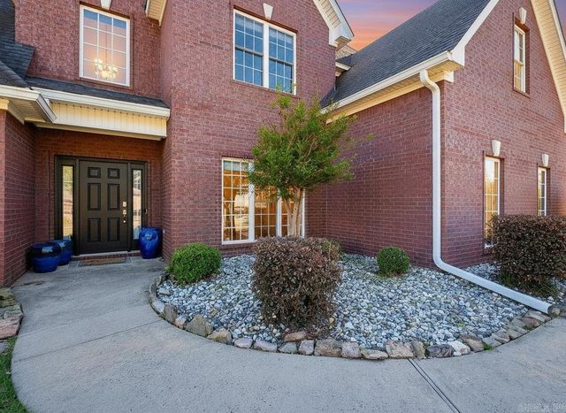 6520 W Caribbean Drive, Benton, AR 72019