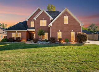 6520 W Caribbean Drive, Benton, AR 72019