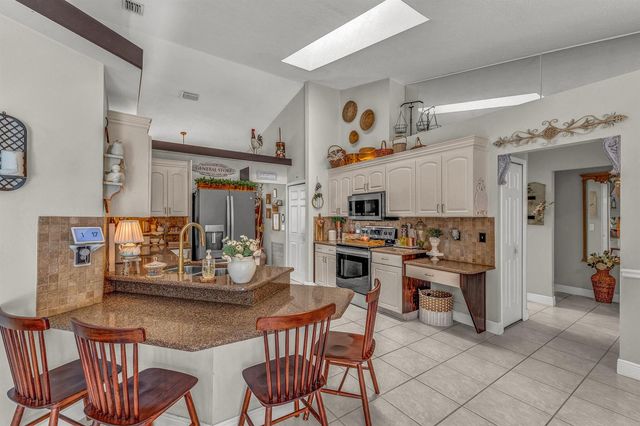 3283 SE West Snow Road, Port St. Lucie, FL 34984