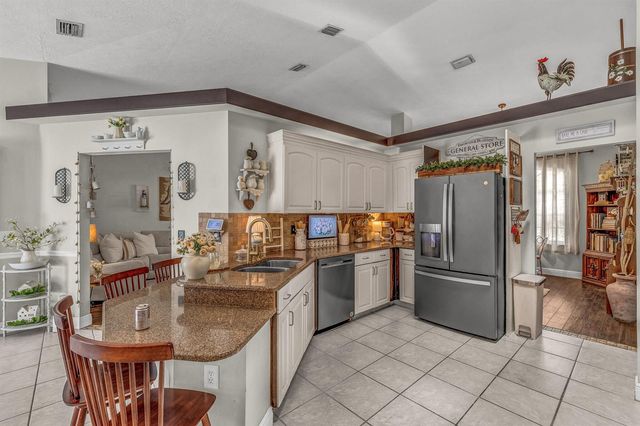 3283 SE West Snow Road, Port St. Lucie, FL 34984