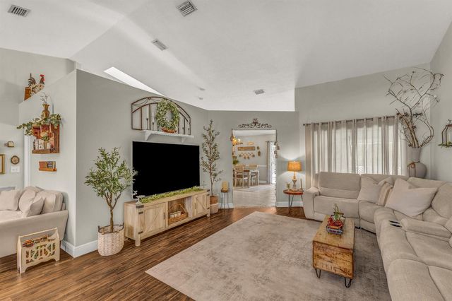 3283 SE West Snow Road, Port St. Lucie, FL 34984
