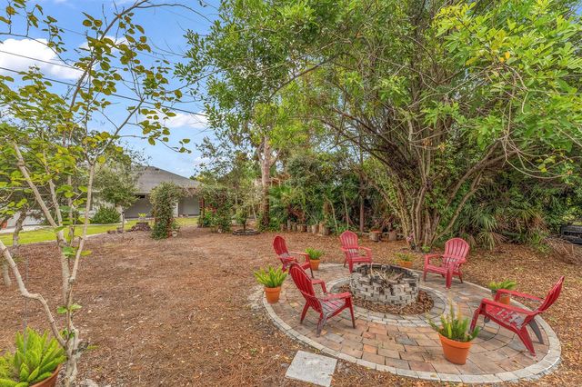 3283 SE West Snow Road, Port St. Lucie, FL 34984