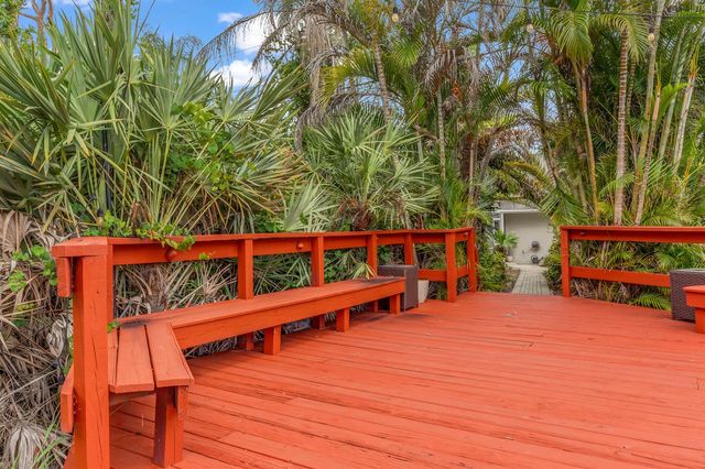 3283 SE West Snow Road, Port St. Lucie, FL 34984