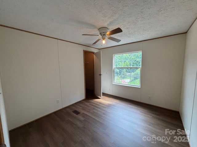 66 Scenic Drive, Bryson City, NC 28713