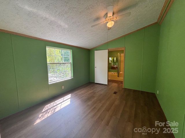 66 Scenic Drive, Bryson City, NC 28713