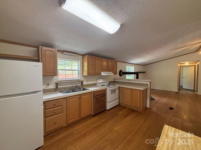 66 Scenic Drive, Bryson City, NC 28713