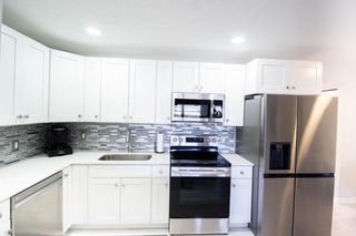 94 Hastings F, West Palm Beach, FL 33417