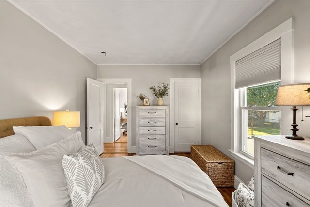 135 Thacher St 135, Milton, MA 02186