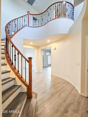 991 E TAURUS Place, Chandler, AZ 85249