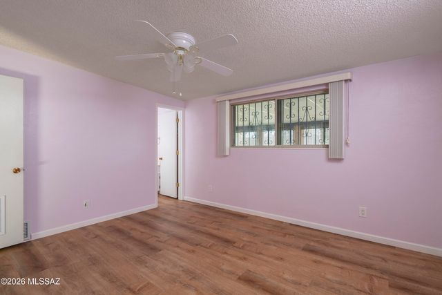 1821 S Rocky Mountain Drive, Tucson, AZ 85710