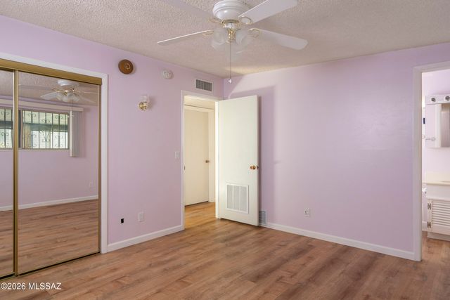 1821 S Rocky Mountain Drive, Tucson, AZ 85710