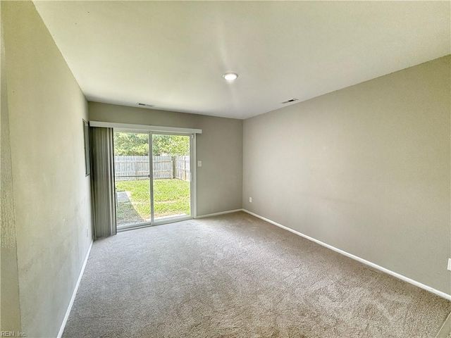 687 Orangewood DR, Virginia Beach, VA 23453