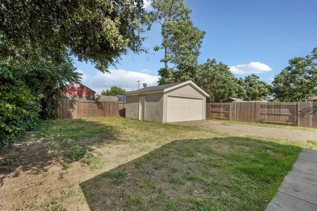 1628 N Golden Gate, Stockton, CA 95205