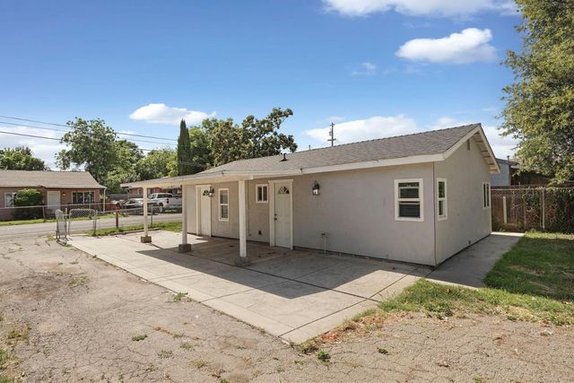 1628 N Golden Gate, Stockton, CA 95205
