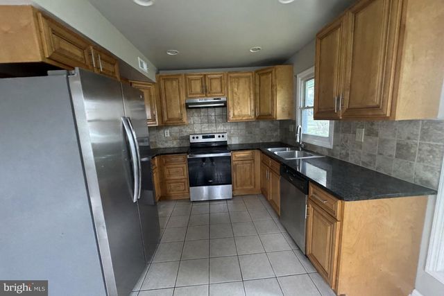 75 MAINBRIDGE LN, Willingboro, NJ 08046