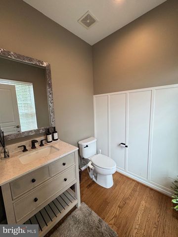 5980 TWIN BRANCH CT, Haymarket, VA 20169